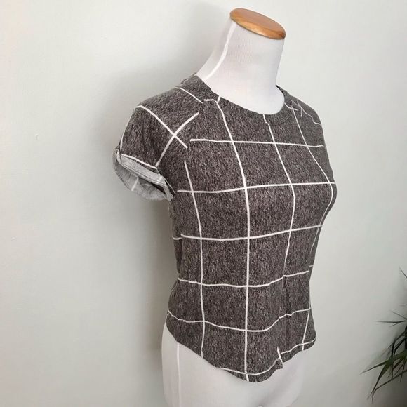 Me to we roll sleeve top size M - Picture 3 of 6